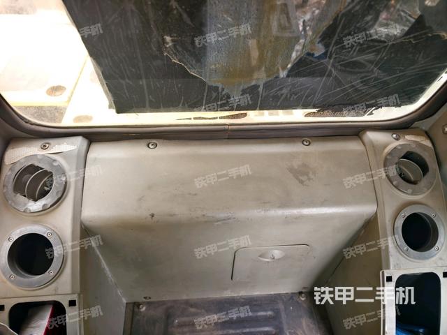 座椅后部（駕駛室部分）