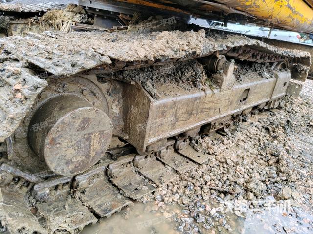 左側(cè)行走馬達蓋板（行走機構(gòu)）