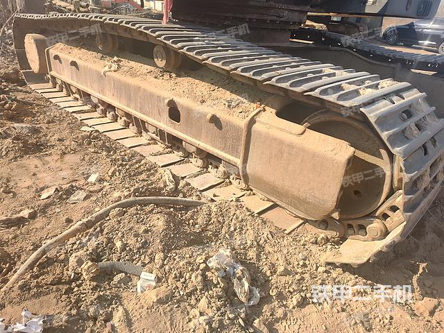 單側(cè)履帶整體（整機(jī)外觀）