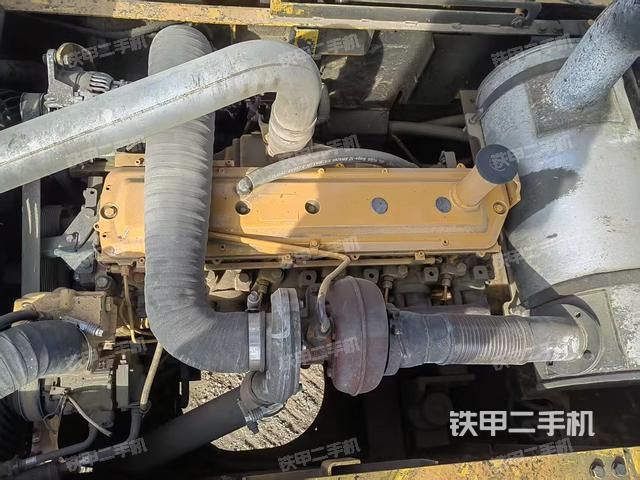 發(fā)動機(jī)整體俯視(整機(jī)外觀) 發(fā)動機(jī)整體俯視(整機(jī)外觀)