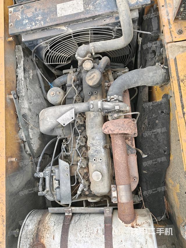 發(fā)動機室(上車部件) 發(fā)動機室(上車部件)