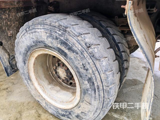 左驅(qū)動(dòng)輪/左后輪（行走機(jī)構(gòu)）