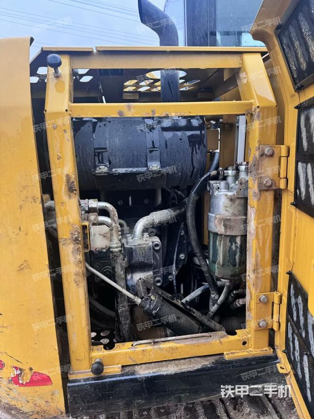 液壓泵室（大件艙室）