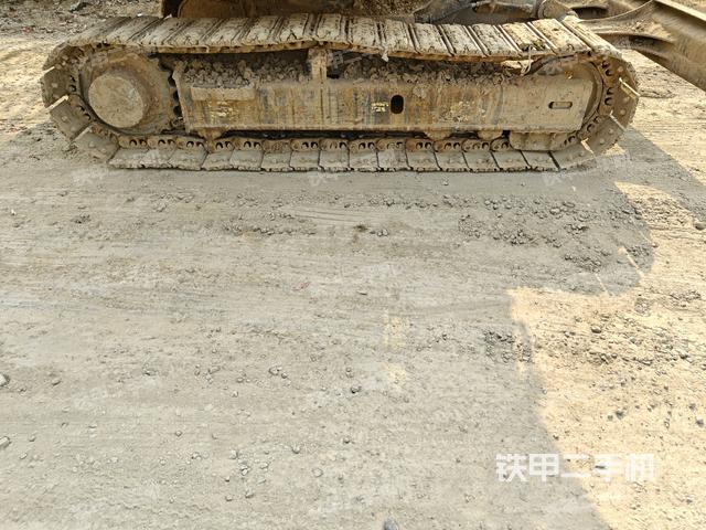 左側(cè)履帶整體?（行走機(jī)構(gòu)）