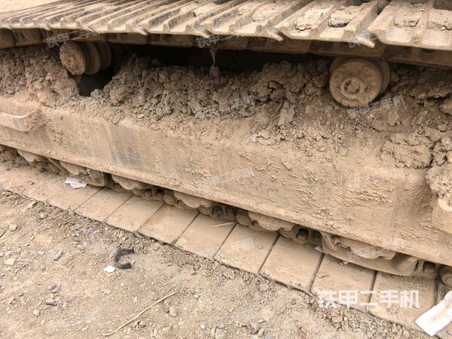 右側(cè)履帶整體（行走機(jī)構(gòu)）