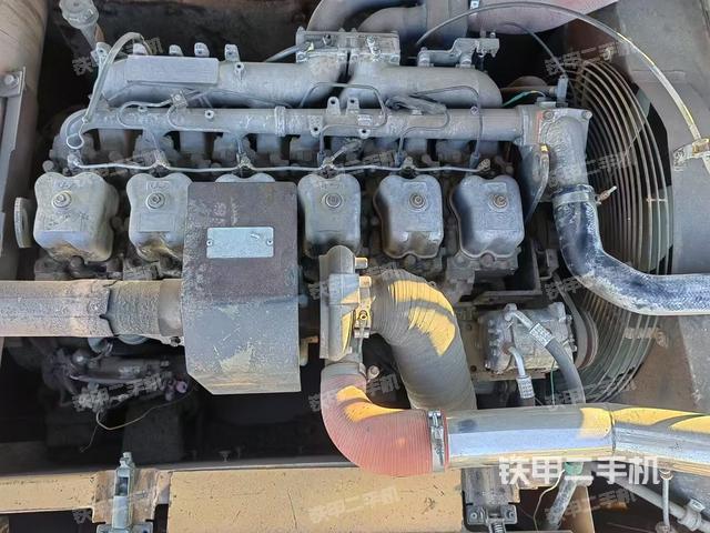 发动机整体俯视（整机外观）