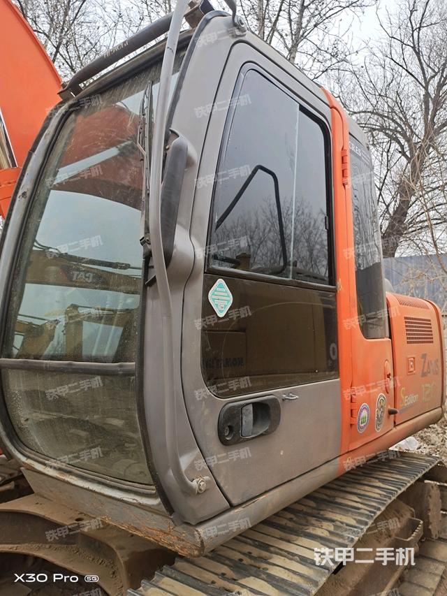 駕駛室整體（整機外觀）