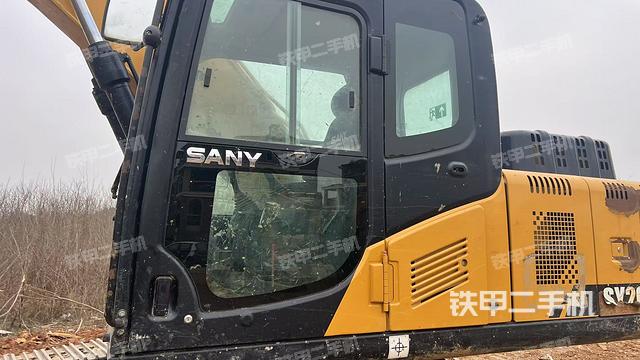 駕駛室左前45度（駕駛室部分）