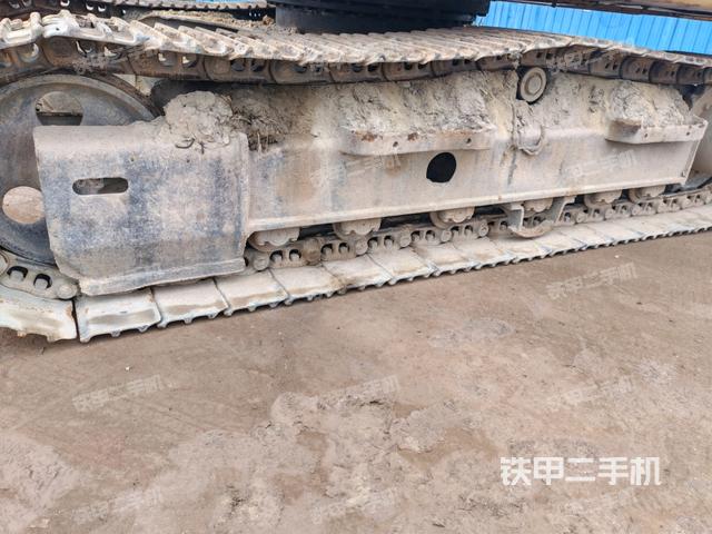 單側(cè)履帶整體（整機(jī)外觀）