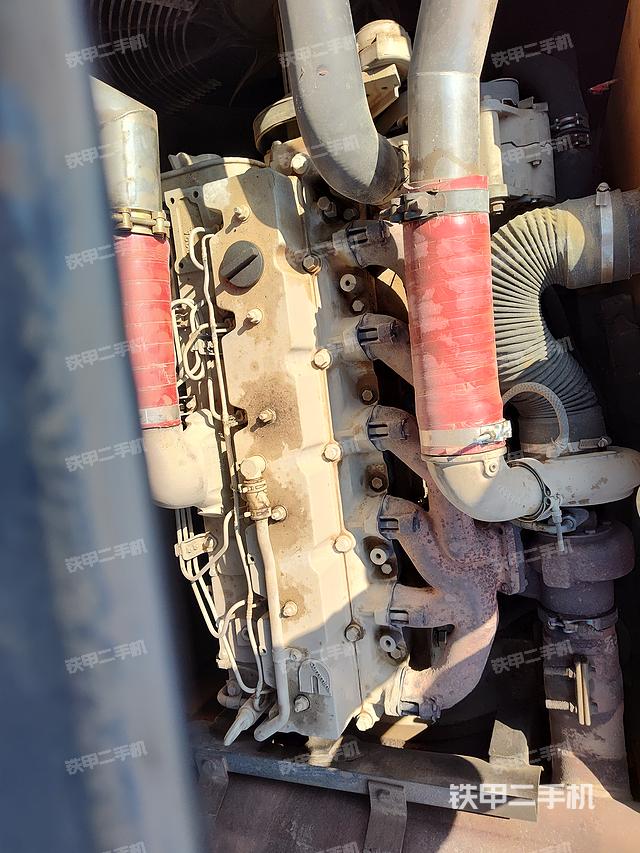 发动机整体俯视（整机外观）