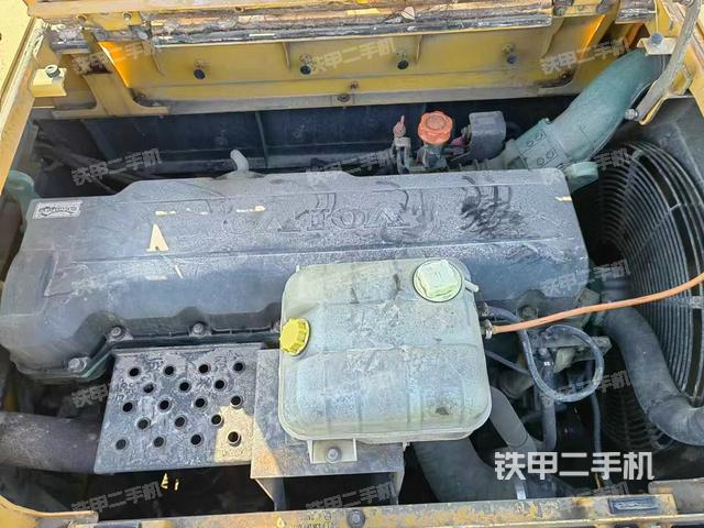 發(fā)動機(jī)整體俯視(整機(jī)外觀) 發(fā)動機(jī)整體俯視(整機(jī)外觀)