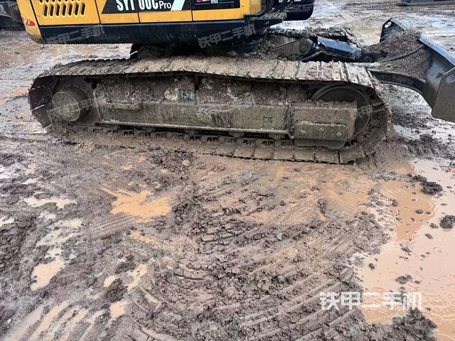 右側(cè)履帶整體?（行走機(jī)構(gòu)）