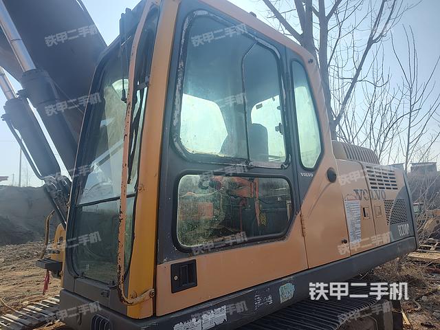 駕駛室整體（整機(jī)外觀）