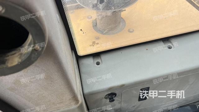 后窗玻璃角標(biāo)(駕駛室部分) 后窗玻璃角標(biāo)(駕駛室部分)