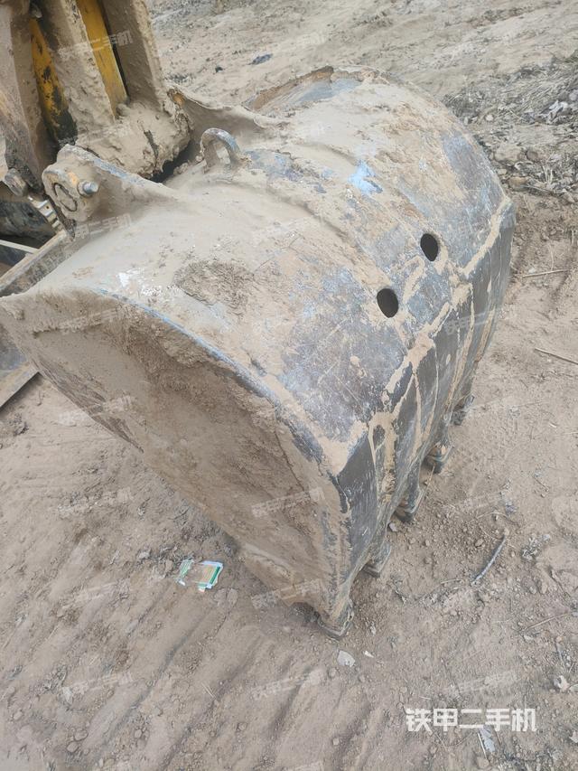 鏟斗45度(工作和回轉(zhuǎn)裝置) 鏟斗45度(工作和回轉(zhuǎn)裝置)