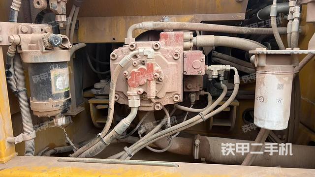 液壓泵室(大件艙室) 液壓泵室(大件艙室)