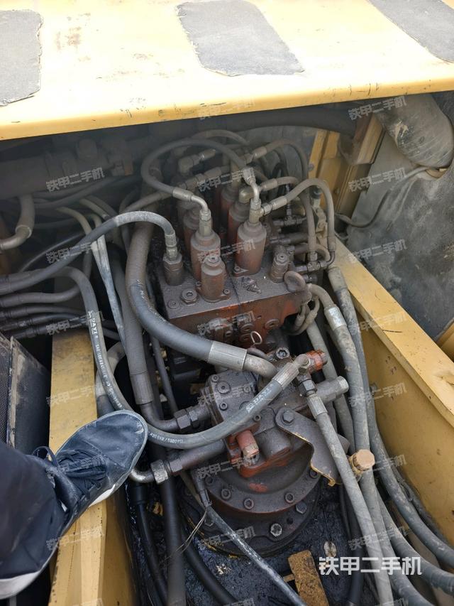 回轉(zhuǎn)馬達(dá)（上車部件）