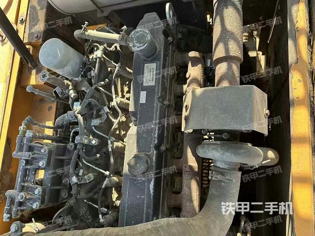 發(fā)動機整體俯視(整機外觀) 發(fā)動機整體俯視(整機外觀)
