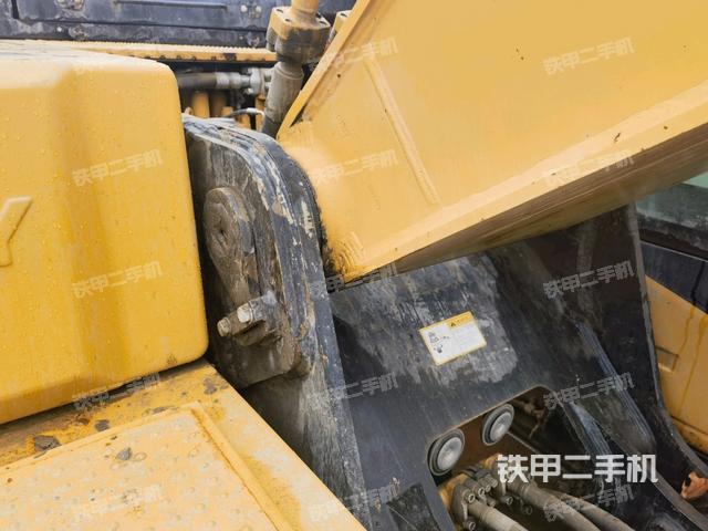 大臂根部?斜視(工作和回轉(zhuǎn)裝置) 大臂根部?斜視(工作和回轉(zhuǎn)裝置)