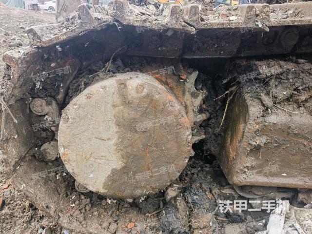 左驅(qū)動(dòng)輪(行走機(jī)構(gòu)) 左驅(qū)動(dòng)輪(行走機(jī)構(gòu))