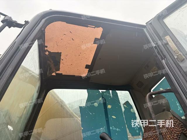 座椅左側(cè)控制臺/音響/含左手柄（駕駛室部分）