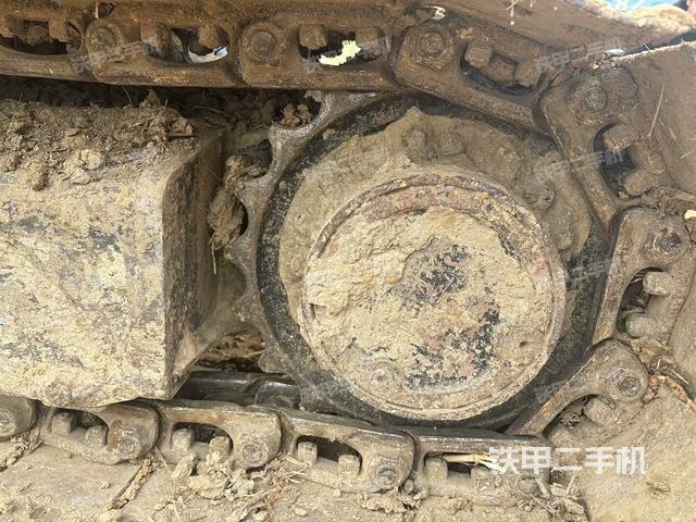 右驅(qū)動(dòng)輪(行走機(jī)構(gòu)) 右驅(qū)動(dòng)輪(行走機(jī)構(gòu))