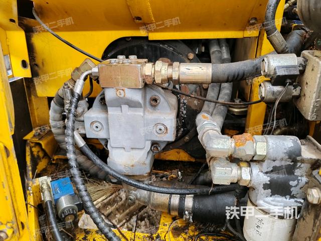 電瓶（大件艙室）