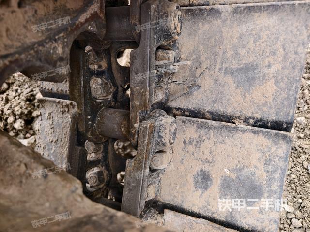 右側(cè)行走馬達(dá)蓋板（行走機(jī)構(gòu)）