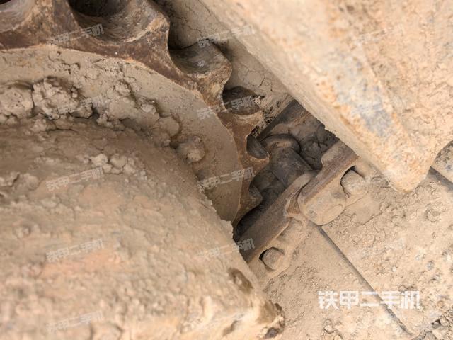 右驅(qū)動(dòng)輪（行走機(jī)構(gòu)）