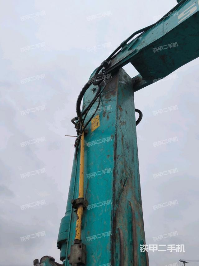小臂整體左后(工作和回轉(zhuǎn)裝置) 小臂整體左后(工作和回轉(zhuǎn)裝置)