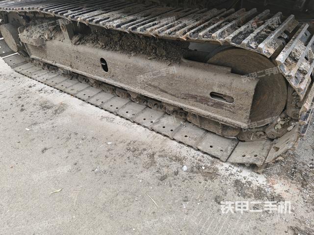 單側(cè)履帶整體（整機(jī)外觀）