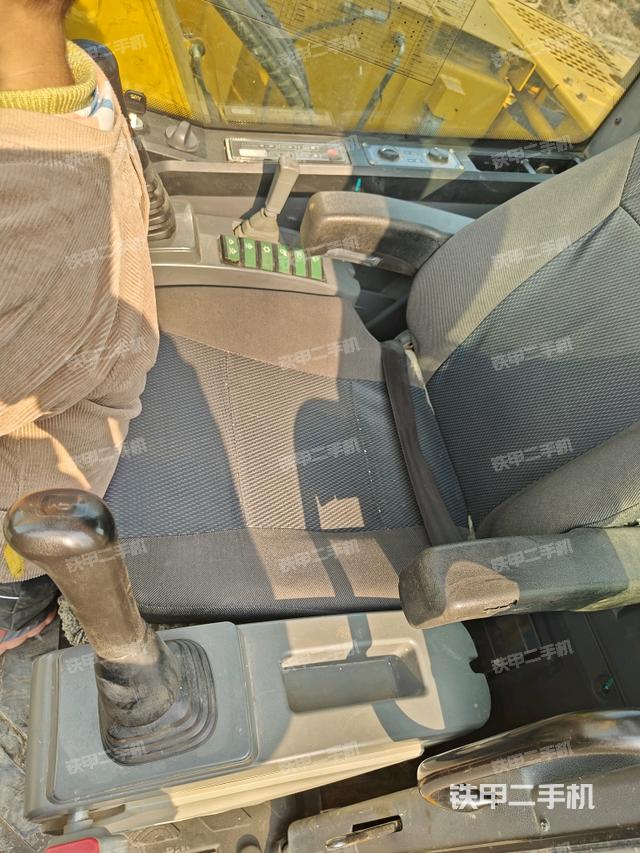 頂棚整體（駕駛室部分）