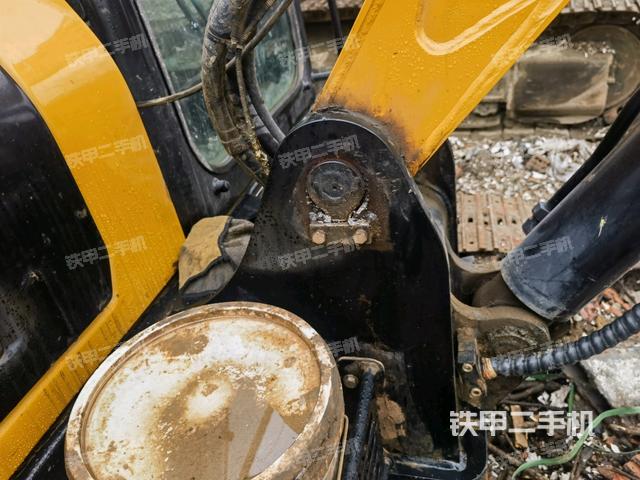 大臂根部?斜(工作和回轉(zhuǎn)裝置) 大臂根部?斜(工作和回轉(zhuǎn)裝置)