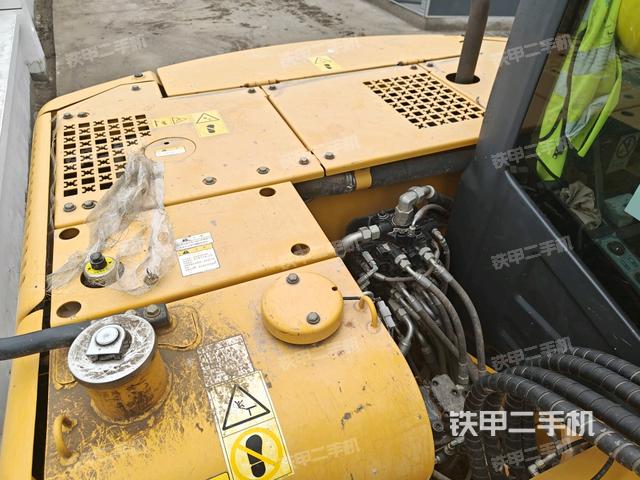 駕駛室整體（整機(jī)外觀）