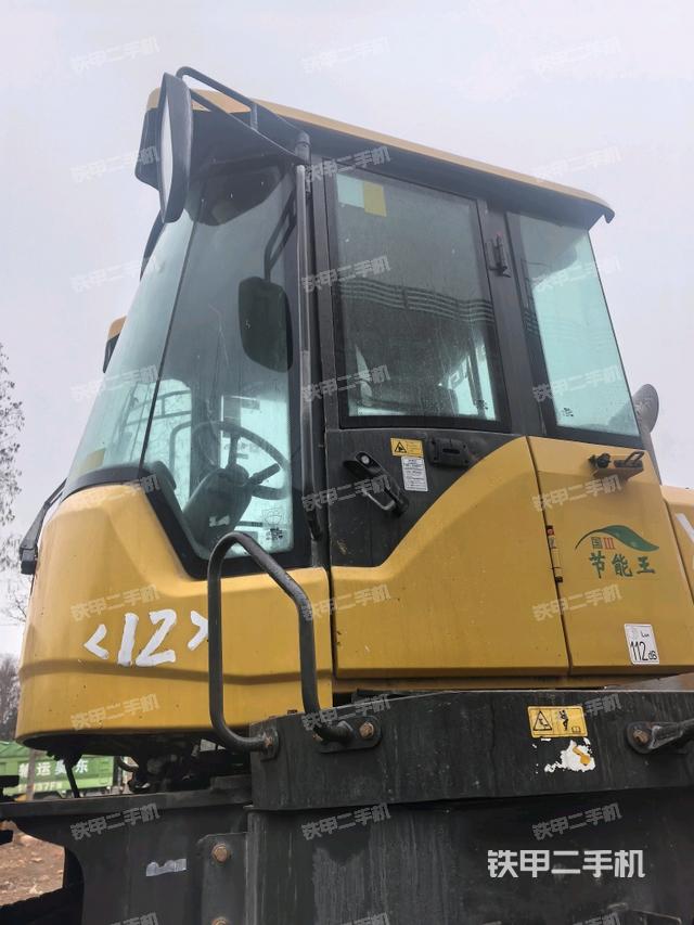 駕駛室正側(cè)(駕駛室部分) 駕駛室正側(cè)(駕駛室部分)