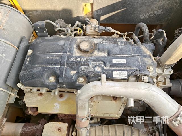 發(fā)動機(jī)整體俯視(整機(jī)外觀) 發(fā)動機(jī)整體俯視(整機(jī)外觀)