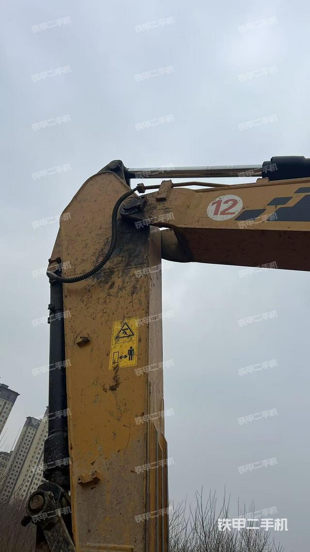 小臂整體左后（工作和回轉(zhuǎn)裝置）