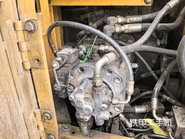 液壓泵斜45?左（大件艙室）