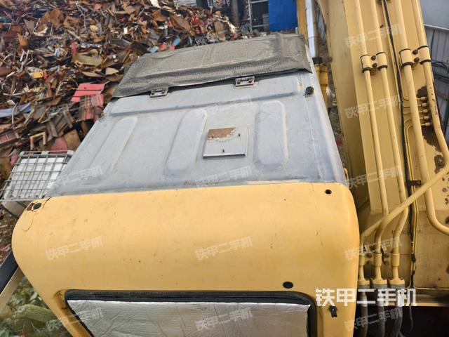 駕駛室頂部俯視（上車部件）