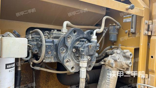 液壓泵斜45?右（大件艙室）