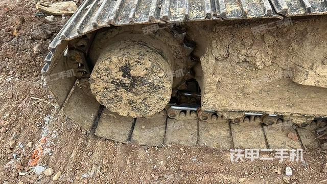 右驅(qū)動(dòng)輪（行走機(jī)構(gòu)）