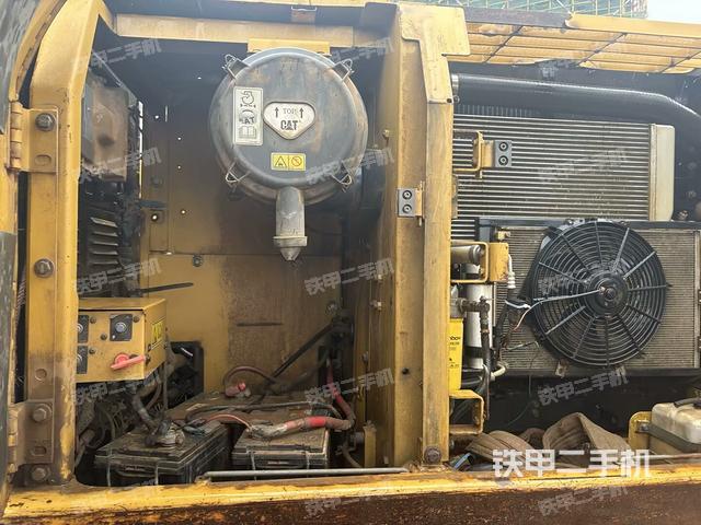 液壓泵室（大件艙室）