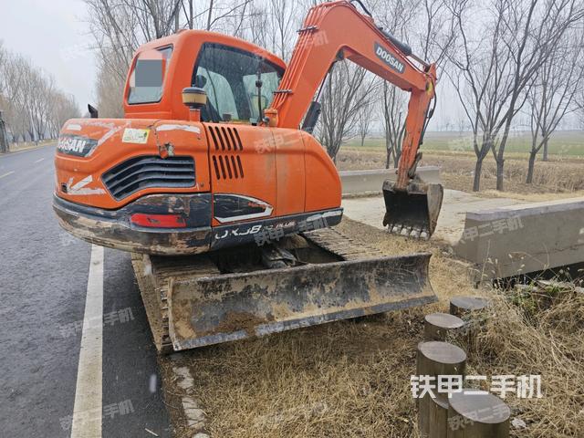 整機右后45°(整機外觀) 整機右后45°(整機外觀)