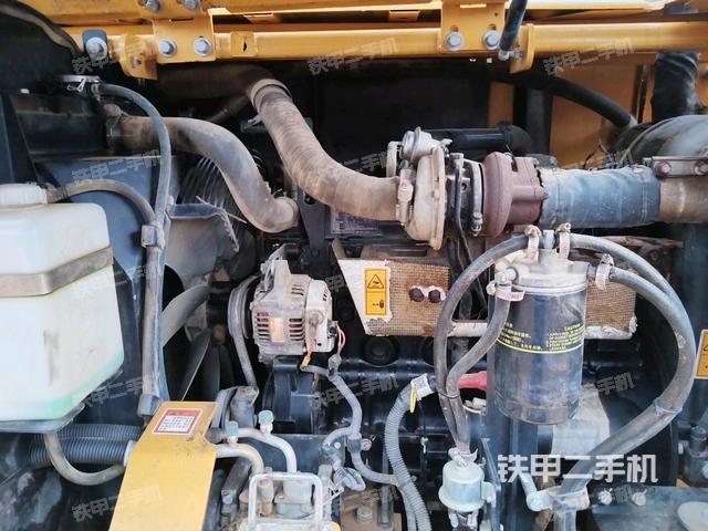 發(fā)動(dòng)機(jī)整體俯視（整機(jī)外觀）