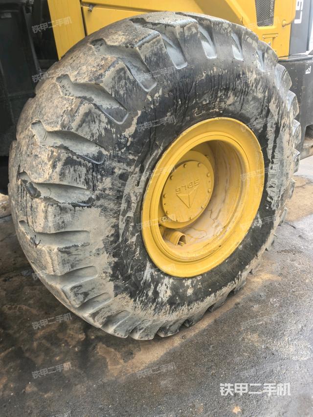 右后輪(行走機(jī)構(gòu)) 右后輪(行走機(jī)構(gòu))