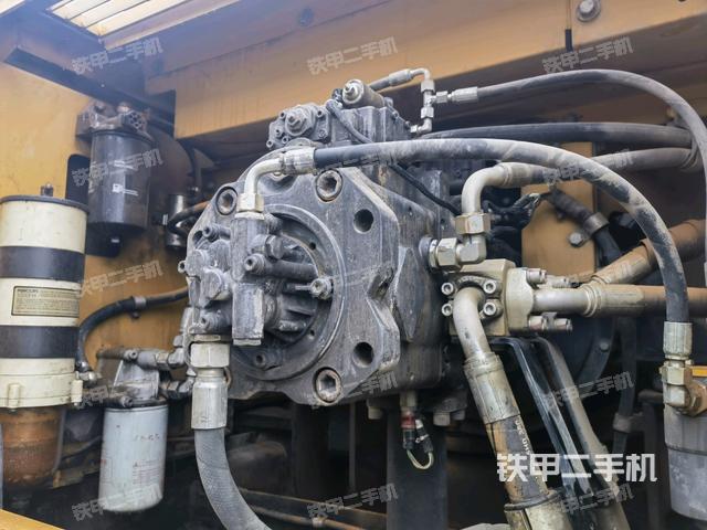 液壓泵室(大件艙室) 液壓泵室(大件艙室)