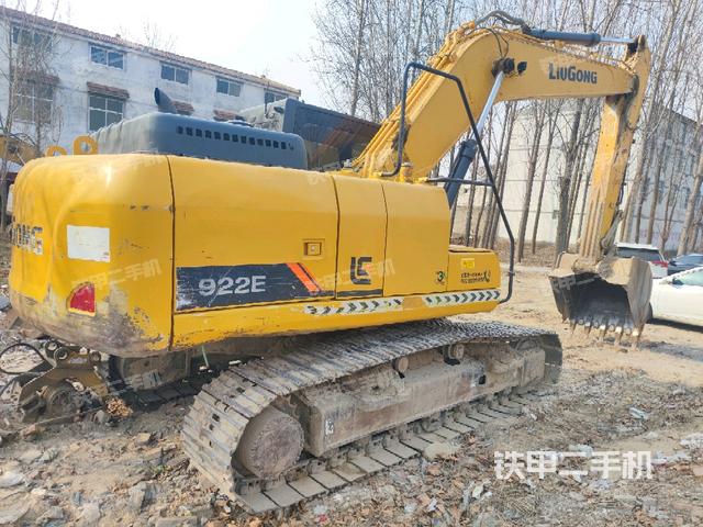 整機(jī)右后45°(整機(jī)外觀) 整機(jī)右后45°(整機(jī)外觀)