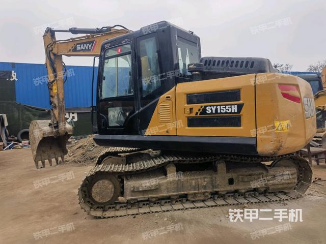 駕駛室頂部（整機外觀）