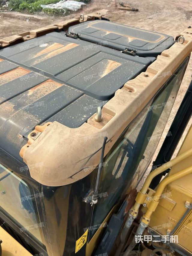 駕駛室頂部俯視(上車部件) 駕駛室頂部俯視(上車部件)