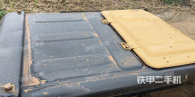 驾驶室顶部（整机外观）